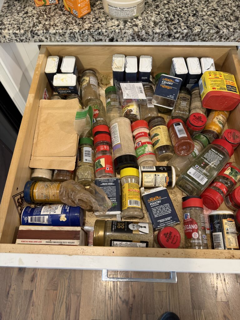 An open spice drawer, a simple way to organize kitchen with AI